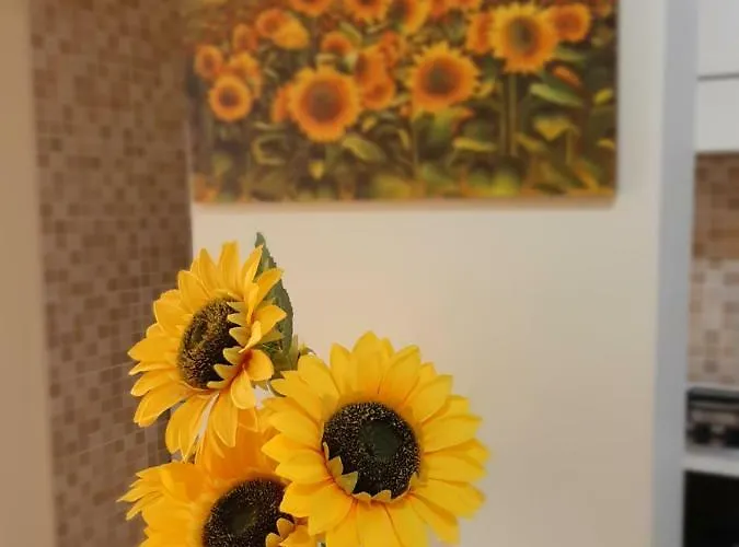 A Due Passi Dal Blu * מרינה די ג'ויוסה איוניקה