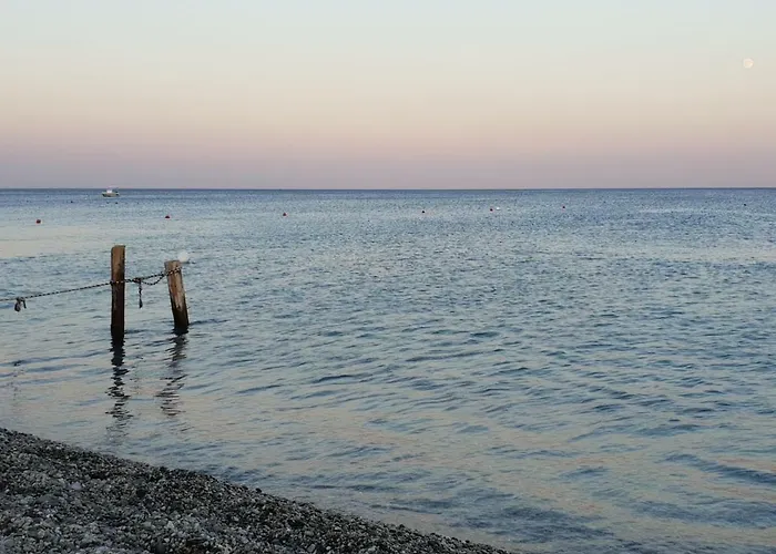 A Due Passi Dal Blu 公寓 *